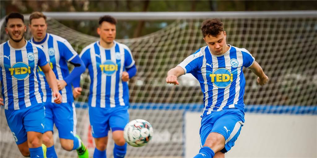 Im Video: FC Brünninghausen dominiert Hagen 11 - Florian Gondrum packt den Zauberfuß aus Im Video: FC Brünninghausen dominiert Hagen 11 - Florian Gondrum packt den Zauberfuß aus