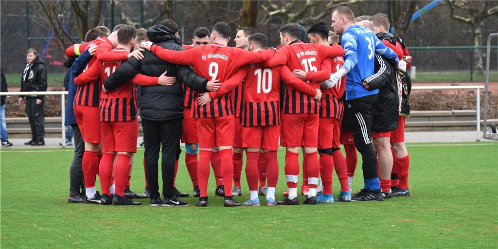 Rote Karten und Torspektakel in der Schlussphase: BV Brambauer II gewinnt Abstiegskracher Der BV Brambauer II holt wichtige Punkte im Abstiegskampf der Fußball-Kreisliga A2 Dortmund.