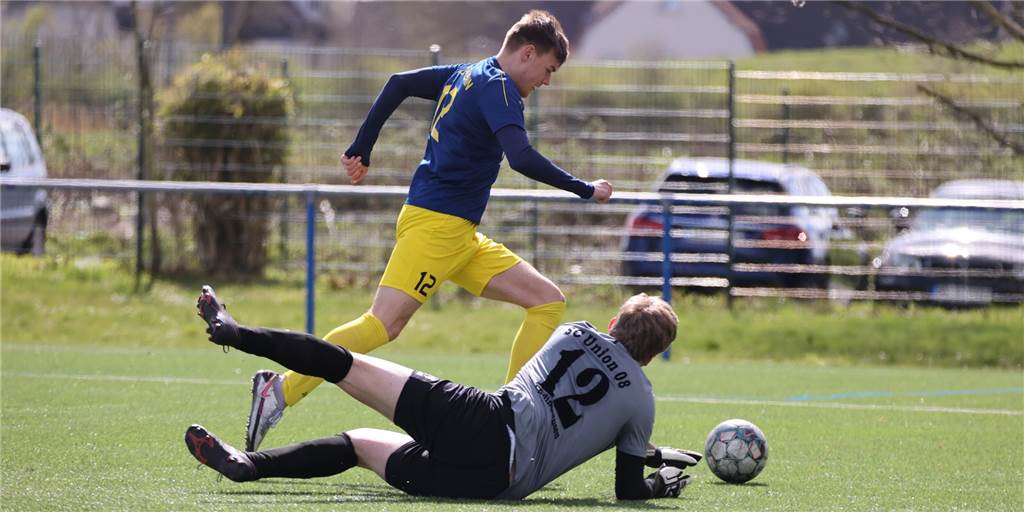 Fünf Spiele, fast 100 Fotos - Impressionen vom Fußball-Spieltag zum Durchklicken Fünf Spiele, fast 100 Fotos - Impressionen vom Fußball-Spieltag zum Durchklicken