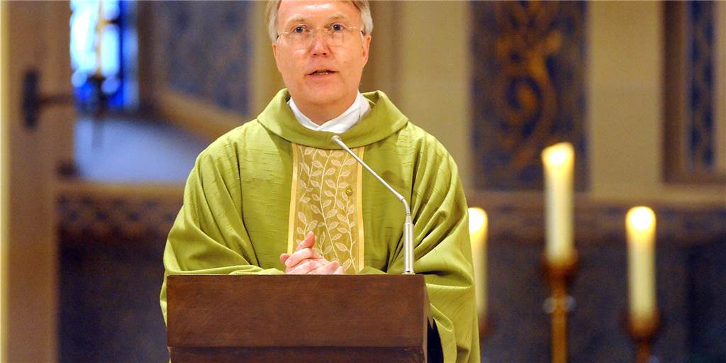 Kirchen in Castrop-Rauxel setzen auch an Ostern auf Masken und Abstand Pfarrer Christoph Gundermann setzt im Pastoralverbund Castrop-Rauxel-Süd weiter auf Maskenpflicht.