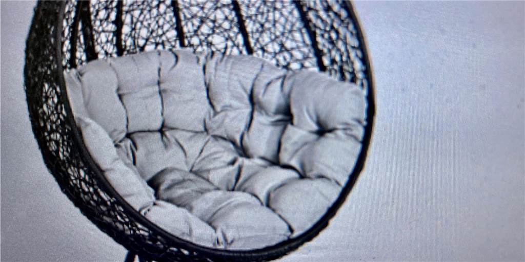 Video zeigte ein besonderes Körpermerkmal und überführte so die Diebin Einen Hängesessel mit Metall-Gestell (hier ein Symbolfoto) stahl eine 33-Jährige dreist aus einem Garten.