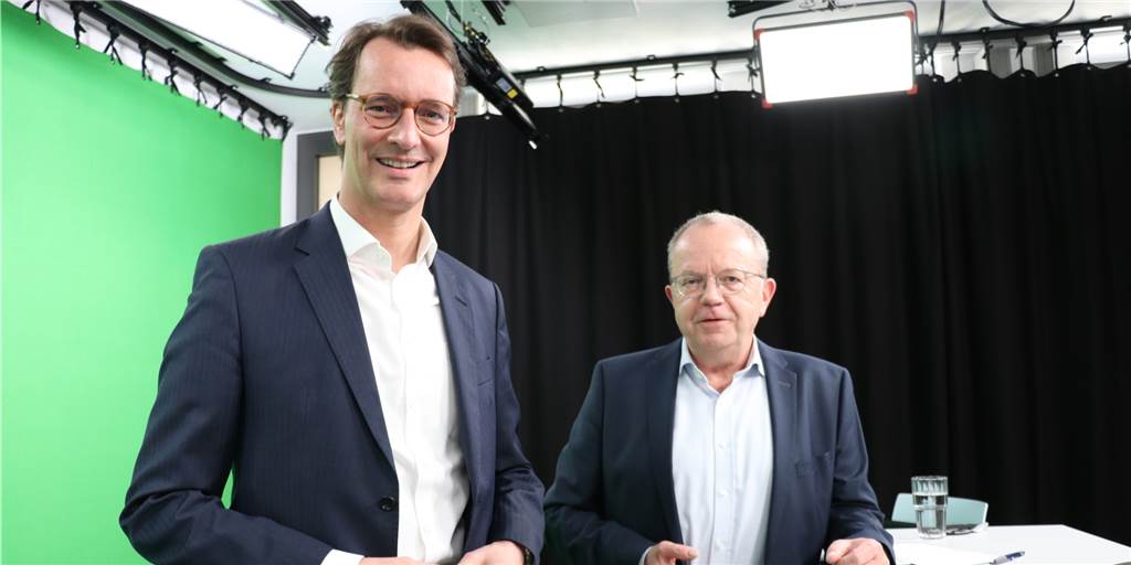 Hendrik Wüst im Live-Talk: Straßenausbaubeiträge bleiben abgeschafft NRW-Ministerpräsident Hendrik Wüst, CDU-Spitzenkandidat bei den Landtagswahlen am 15. Mai (l.) stellte sich im Video-Interview den Fragen von Leserinnen und Lesern sowie von Redakteur Ulrich Breulmann (r.).