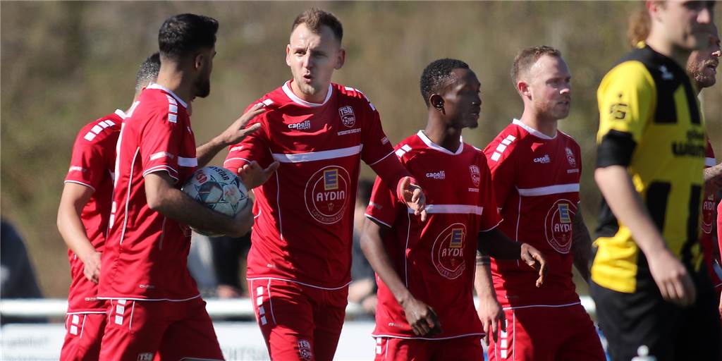 Türkspor stolpert im Aufstiegskampf der Landesliga - ein Spieler verhindert Schlimmeres Türkspor stolpert im Aufstiegskampf der Landesliga - ein Spieler verhindert Schlimmeres