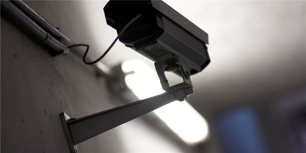 Eine Landtagskommission hat sich dafür ausgesprochen, dass Schlachtungen videoüberwacht werden sollen. Die Bilder, die den Schächt-Skandal in Selm aufgedeckt haben, sind mit versteckten Kameras entstanden. 