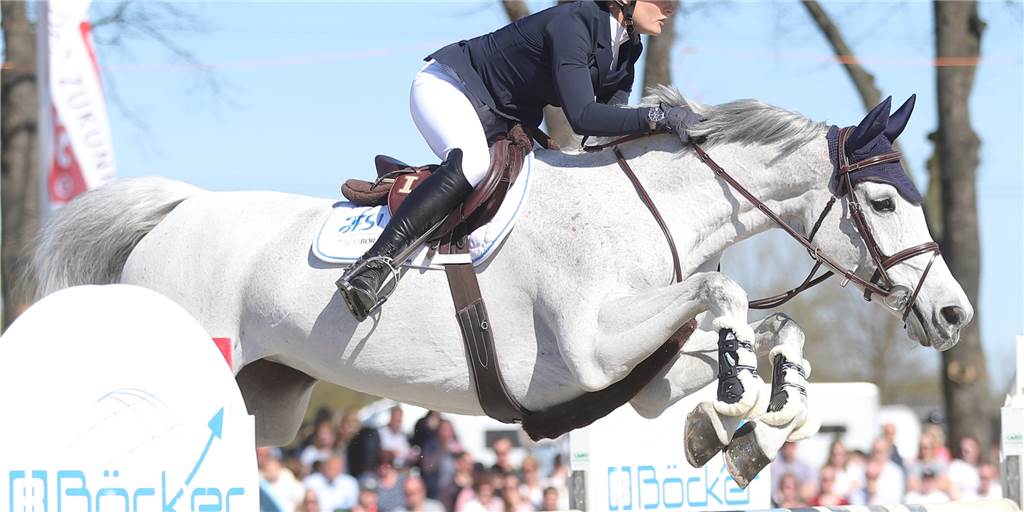 Viele Bilder: Am Ostermontag wurde bei den Lenklarer Reitertagen großartiger Reitsport geboten