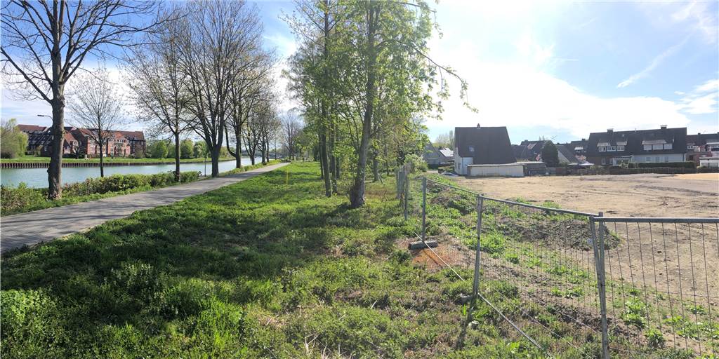 Traum-Baugrundstück am Kanal in Dorsten: 650 Euro pro Quadratmeter - ohne Haus Baugrundstücke am Kanal zwischen Droste-Hülshoff-Straße und der Straße Zum Leinpfad in Dorsten-Hardt.