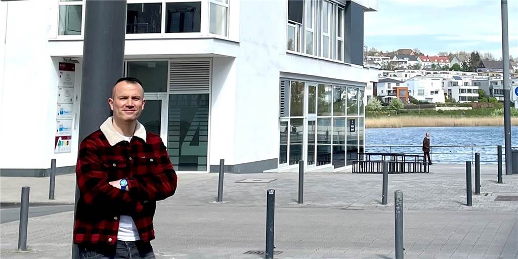 Auto-Poser am Phoenix-See nerven trotz Straßensperrung: „Wie am Nürburgring“ Anwohner Oliver Knieps wünscht sich Am Kai in Höhe des Rudolf-Platte-Wegs eine Zufahrtsbeschränkung.