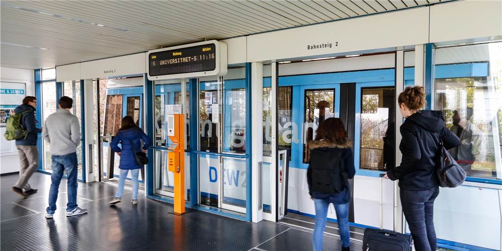 TU-Studenten müssen mit der H-Bahn zur Toilette fahren Am gesamten Südcampus der TU Dortmund hat kein Wasser gegeben. Die H-Bahn bot eine Abkürzung zur nächsten Toilette am Nordcampus.