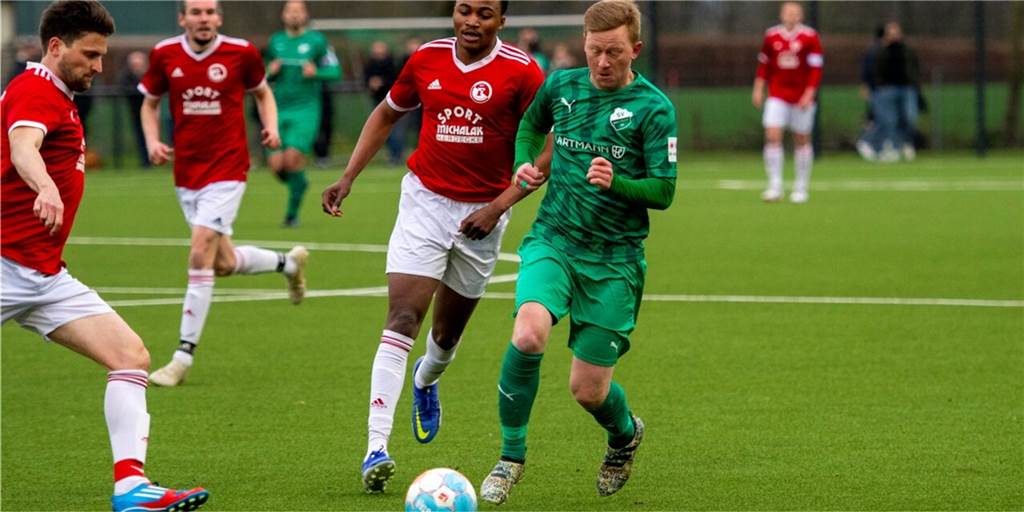 Rauchbomben gezündet! Top-Spiel zwischen SV Westrich und BSV Fortuna hat ein teures Nachspiel Rauchbomben gezündet! Top-Spiel zwischen SV Westrich und BSV Fortuna hat ein teures Nachspiel