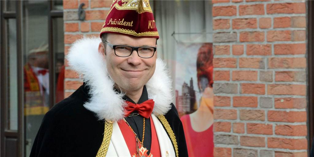 Karneval in Olfen: Findet der Nelkendienstagsumzug im Mai noch statt? Kitt-Präsident Matthias Kortenbusch hat am Freitag, 22. April, mit dem Vorstand über eine mögliche Absage des Nelkendienstagsumzugs gesprochen.