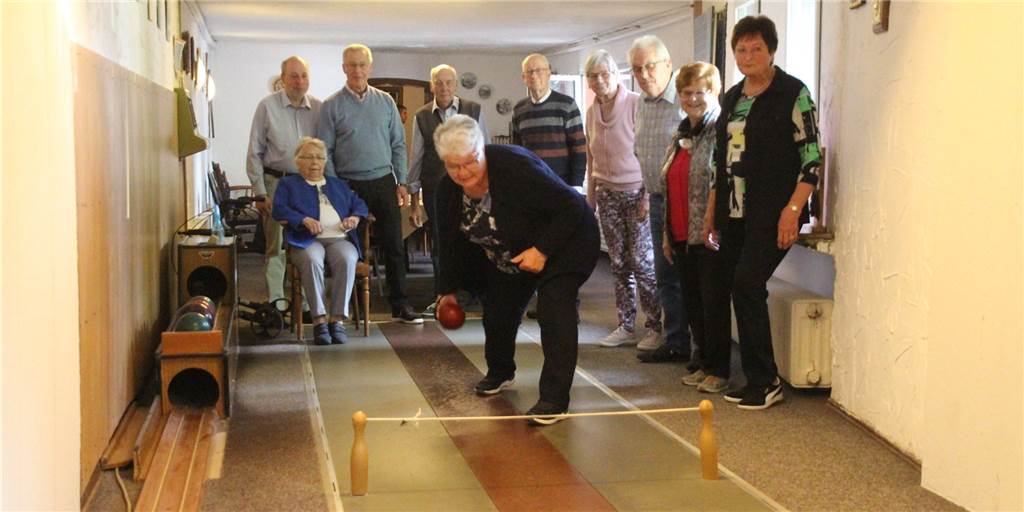 Kurz vor dem 50. Jubiläum steht der Kegelclub ohne Kegelbahn da Im 49. Jahr des Bestehens steht der Kegelclub „Die Knurrhähne“ ohne Kegelbahn da. Die Zeit bis zum 50-Jährigen wollen die Mitglieder aus Bergkamen und Lünen aber noch überbrücken.