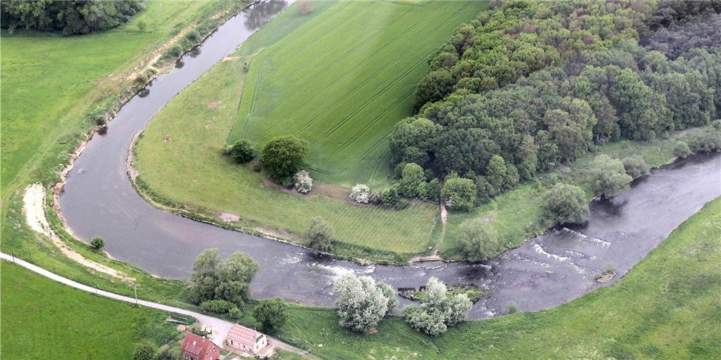 Projekt „Neue Stever“: Firma Gelsenwasser beteiligt sich mit Millionenbetrag Die Neue Stever soll als Verbindungsgewässer zwischen der Stever und dem Lippebogen entstehen. Wanderende Fische könnten somit die Stauwehre im Hullerner und Halterner Stausee umgehen.