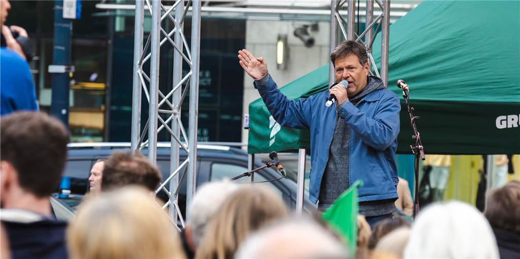 Vizekanzler Robert Habeck kontert „Lügner“-Rufe bei Wahlkampfauftritt in Dortmund