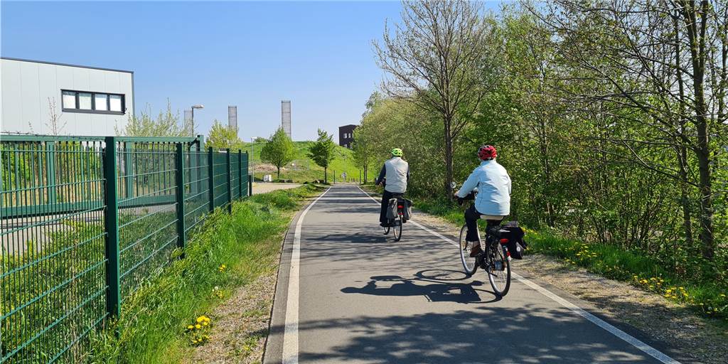 Radweg auf Castrop-Rauxeler Bahntrasse soll den Radverkehr sicherer machen Wie hier auf einem Abschnitt der Lothringen-Trasse in Gerthe könnte es auch bald in Merklinde aussehen.