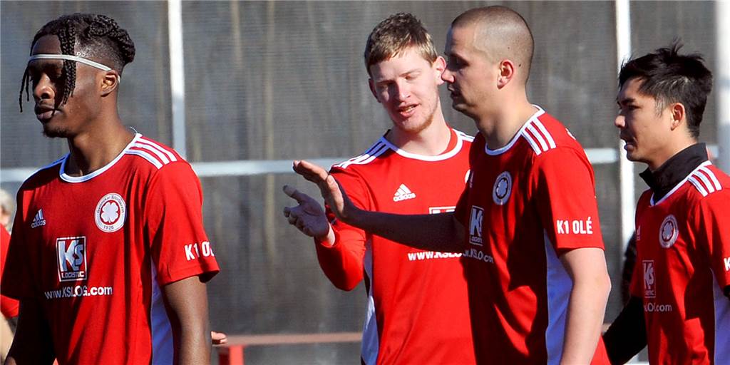 Schwerter Kreisligist droht in verrückter Liga der Abstieg – Rot gegen Spieler auf der Bank Schwerter Kreisligist droht in verrückter Liga der Abstieg – Rot gegen Spieler auf der Bank