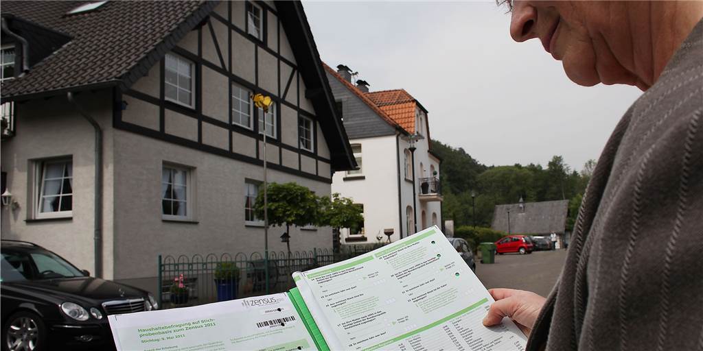 Beim Zensus wird etwa jeder zwölfte Lüner Rede und Antwort stehen Ausschließlich autorisierte Interviewer werden bei der Volksbefragung Zensus eingesetzt (Symbolfoto).