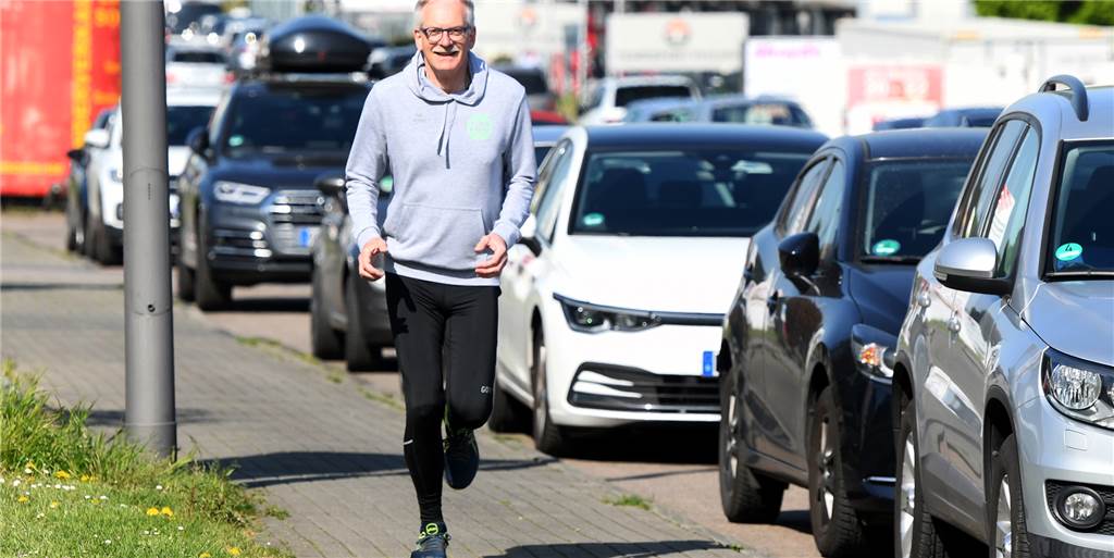 Von links laufen bis spucken: Was Jogger dürfen oder lieber lassen sollten Von links laufen bis spucken: Was Jogger dürfen oder lieber lassen sollten