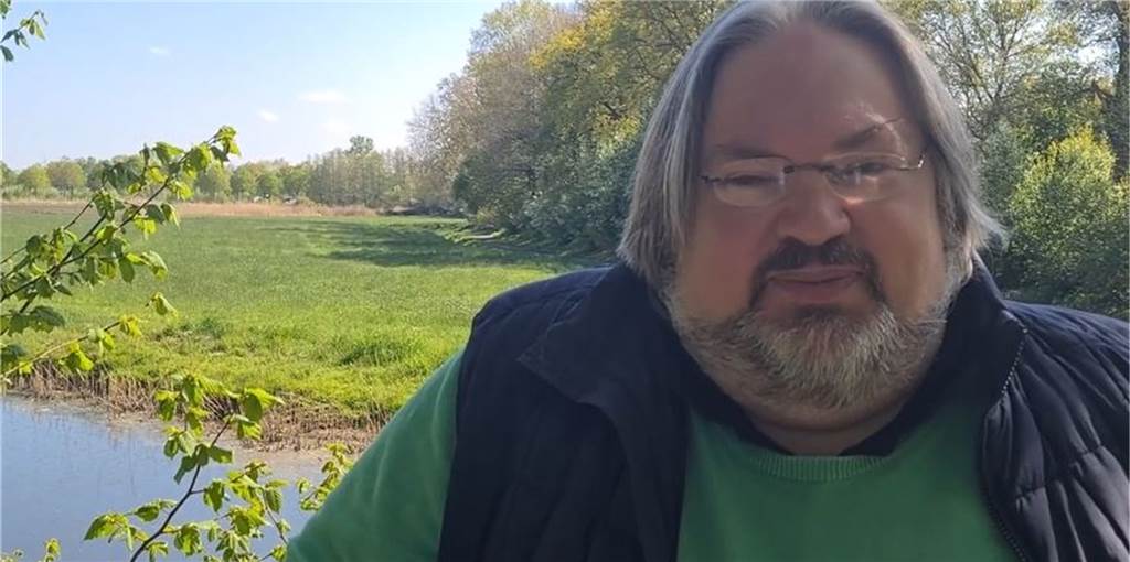 Videos: Jens Steiner (Grüne) forciert bezahlbaren Wohnraum für alle Jens Steiner möchte für die Grünen in den Düsseldorfer Landtag einziehen.