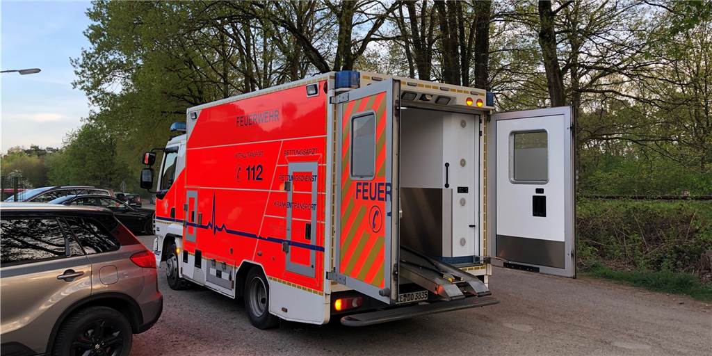 RW Deuten muss den Sieg über Wiemelhausen teuer bezahlen Schon früh mussten die Verantwortlichen des SV Rot-Weiß Deuten am Donnerstag beim Nachholspiel gegen Wiemelhausen den Krankenwagen rufen.