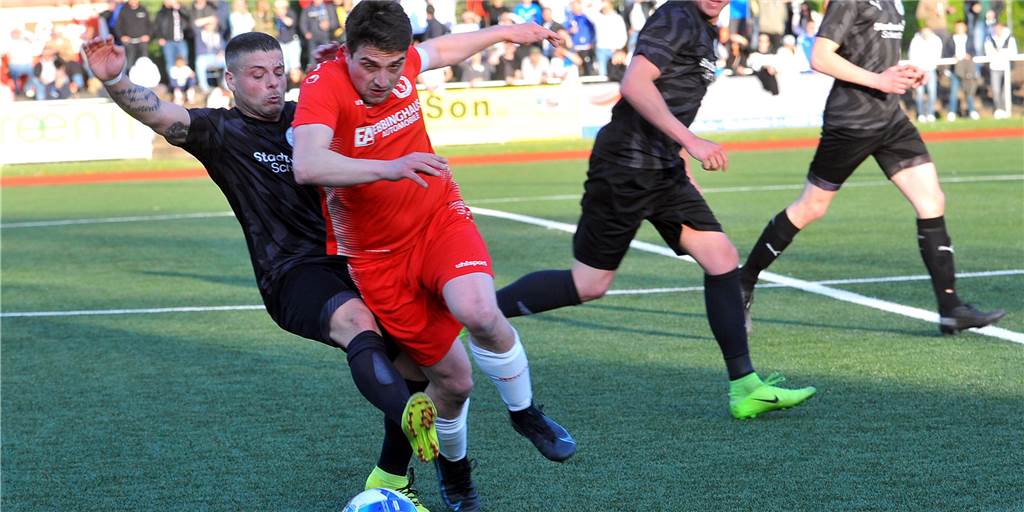 Kreisliga-Wahnsinn! 850 Zuschauer sehen Top-Spiel TuS Holzen gegen Westhofen mit fünf Toren Kreisliga-Wahnsinn! 850 Zuschauer sehen Top-Spiel TuS Holzen gegen Westhofen mit fünf Toren