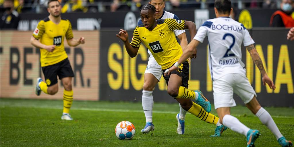 Lichtblick auf Linksaußen: BVB-Boss Watzke will Bynoe-Gittens als Stammspieler Lichtblick auf Linksaußen: BVB-Boss Watzke will Bynoe-Gittens als Stammspieler