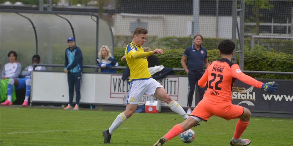Respekt: Fünf Vredener Treffer nach engagiertem Spiel gegen Westfalia Herne Respekt: Fünf Vredener Treffer nach engagiertem Spiel gegen Westfalia Herne