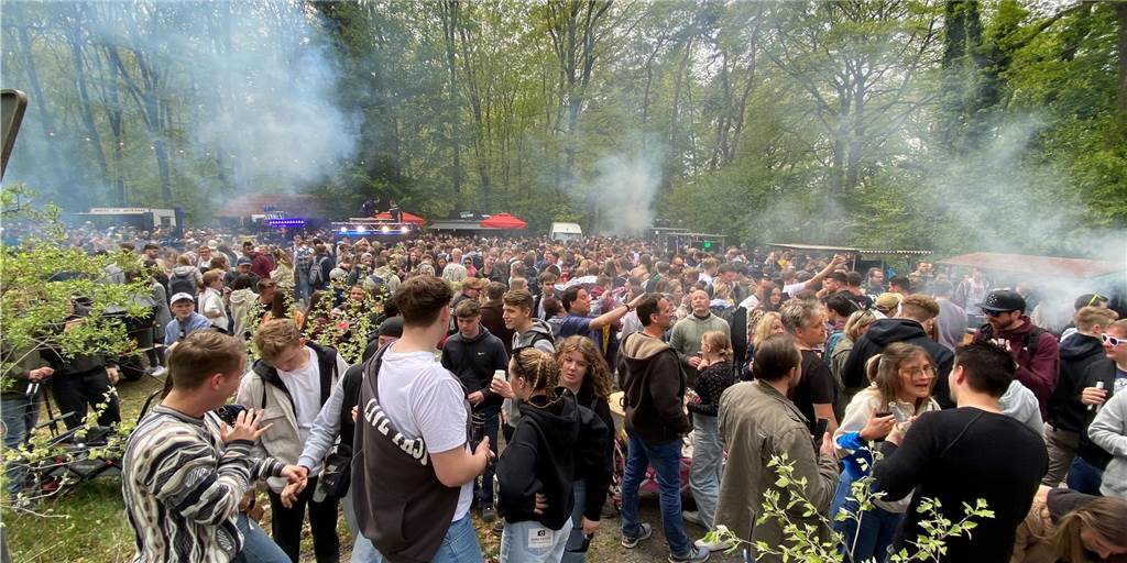 Die Party am "Lakeside Inn" in Haltern am See zum 1. Mai.