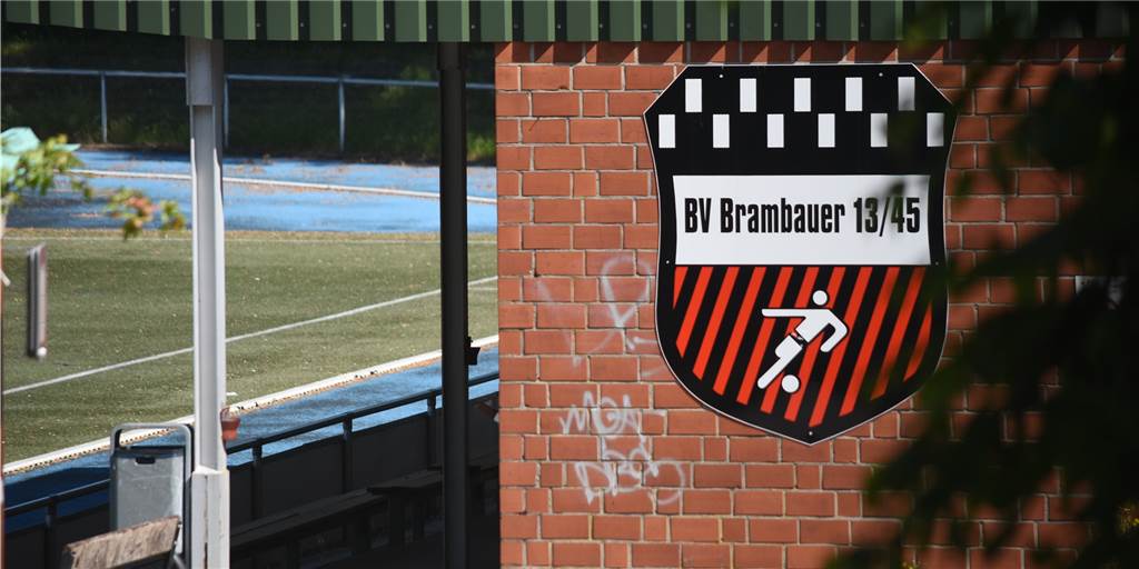 Nach Nazi-Sponsoring beim BV Brambauer: Rechte Gesinnung des Jugendtrainers war dem Klub bekannt Schon 2020 war der betroffene Jugendtrainer beim BV Brambauer auffällig geworden.