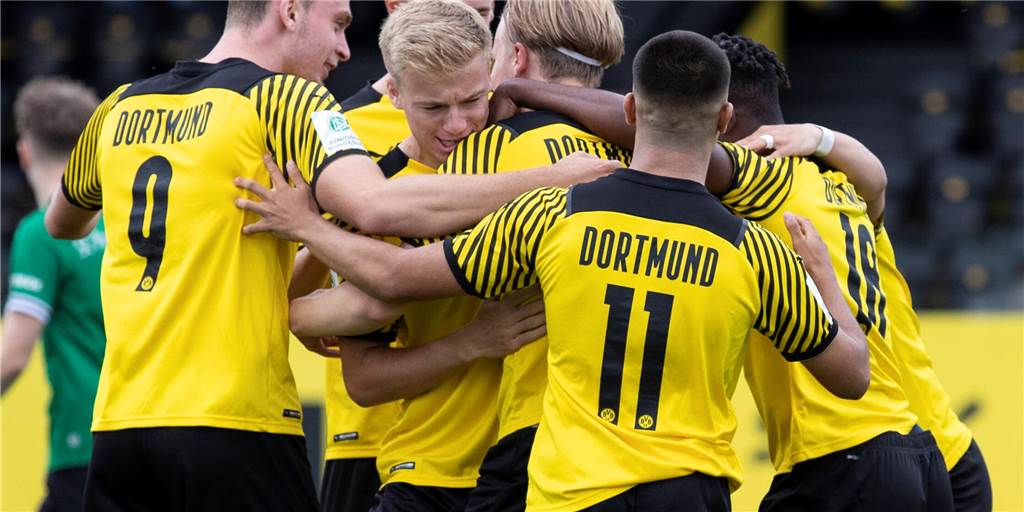 Nur BVB-Top-Talent war in der U19-Bundesliga erfolgreicher als ein Bossendorfer Grund zum Jubeln hatten die U19-Fußballer von Borussia Dortmund in dieser Saison oft genug.