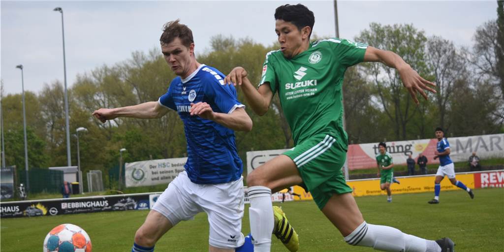 HSC-Entdeckung Andres Gerardo Gomez Dimas ist bereit für die Startelf: „Ich möchte weiter siegen!“ Andres Gerardo Gomez Dimaz (r.) im Sprint um den Ball - er war die Entdeckung des Ennepetal-Spiels nach seiner Einwechslung und traf zum 4:2.