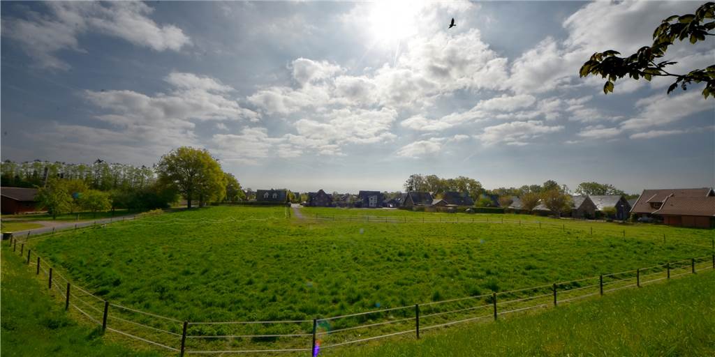Öddingstraße: Größerer Kindergarten wird gebaut, neue Feuerwehr nicht Noch liegt das Grundstück an der Öddingstraße brach. Hier soll die neue, erweiterte Kita Wilde Wiese gebaut werden. Und wenn alles klappt schon zum neuen Kindergartenjahr 2023 starten.