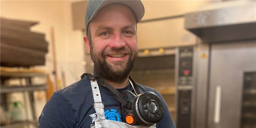 Energiepreise setzen Handwerk in Dortmund zu: „Müssen die Kosten weitergeben“ Stefan Mühlenbäumer ist Betriebswirt und Bäckermeister in Dortmund. Mit Sorge blickt er auf die Entwicklung der Energiepreise. „Der Strom ist heute 43 Prozent teurer als vor einem Jahr“, sagt er.