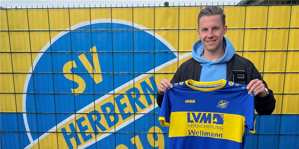Oberliga-Neuzugang Frederik Falk voller Vorfreude auf SV Herbern: „Das ganze Dorf lebt Fußball“ Frederik Falk wird ab dem Sommer für den SV Herbern die Fußballschuhe schnüren.