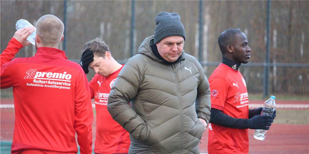 Saison-Aus für den „besten Innenverteidiger“ der Kreisliga: „Er ist nicht eins zu eins zu ersetzen“ Saison-Aus für den „besten Innenverteidiger“ der Kreisliga: „Er ist nicht eins zu eins zu ersetzen“