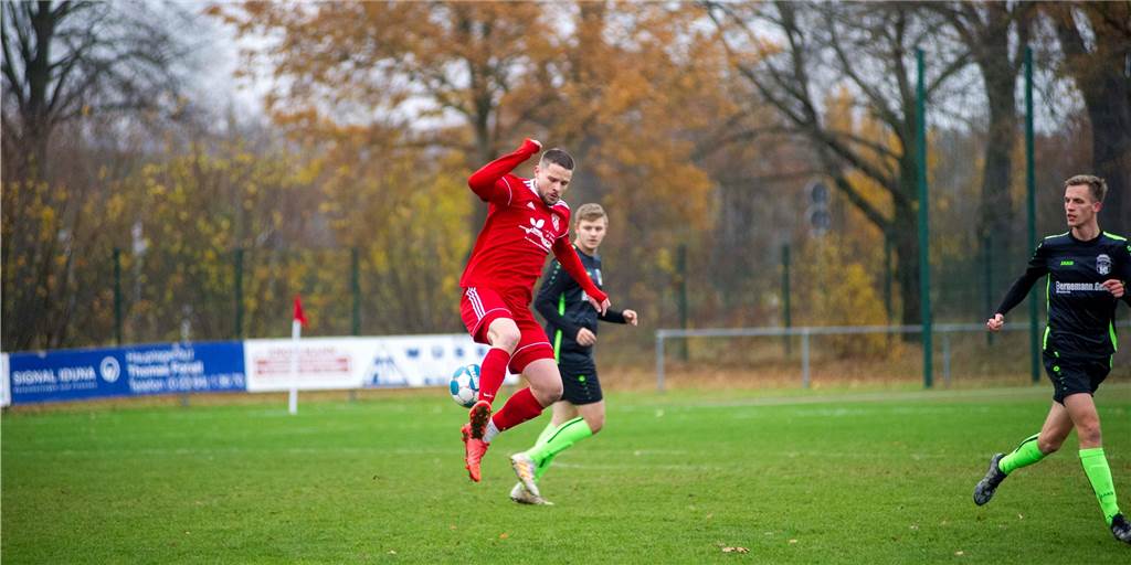 Michael Kösters feiert Comeback nach langer Pause: „Die ersten Meter waren komisch“ Michael Kösters steht beim SV Hullern wieder auf dem Platz.