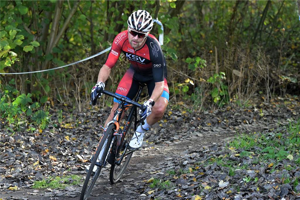 Fußball, Handball, Ringen und Cyclocross: Mehr als 90 Bilder vom Lüner Sportwochenende
