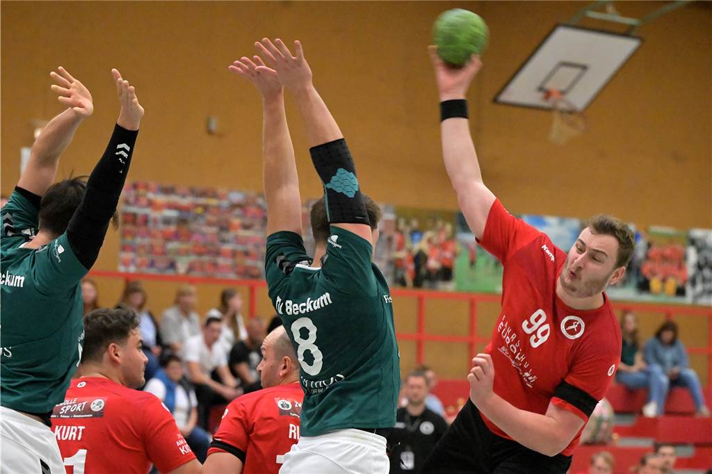 Fußball, Handball, Ringen und Cyclocross: Mehr als 90 Bilder vom Lüner Sportwochenende