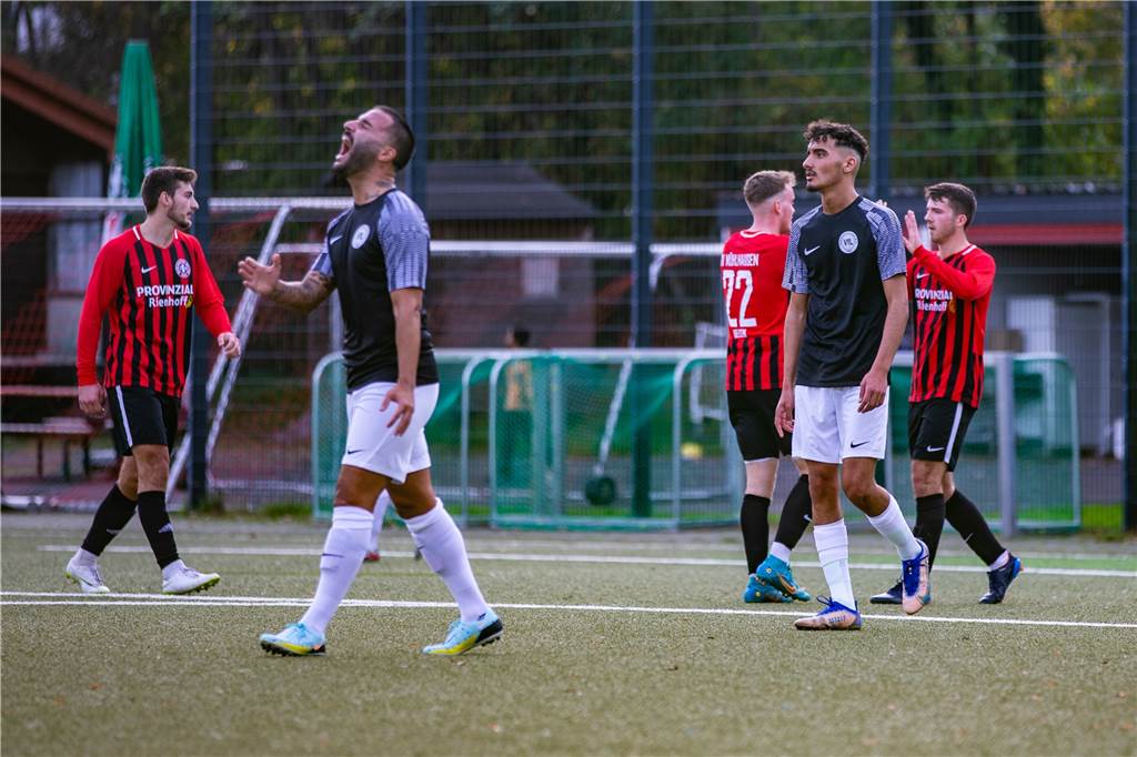 Viele Fotos: Derbysieger, Tabellenführer, Mega-Packung: Die Bilder vom Sportwochenende