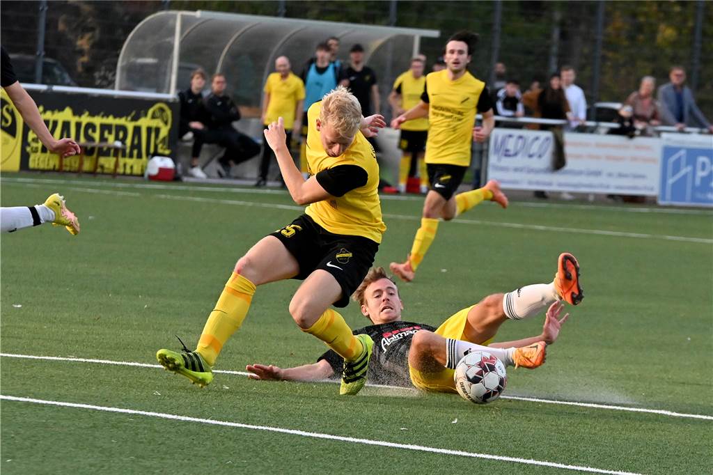 Viele Fotos: Derbysieger, Tabellenführer, Mega-Packung: Die Bilder vom Sportwochenende