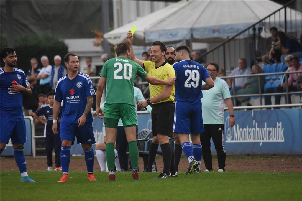 Viele Fotos: Derbysieger, Tabellenführer, Mega-Packung: Die Bilder vom Sportwochenende