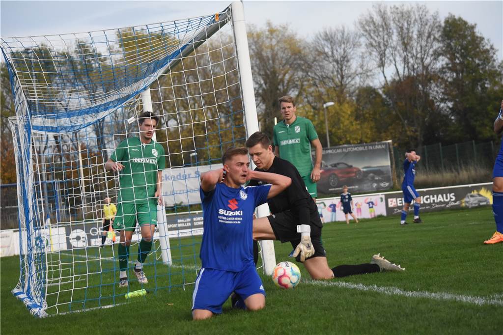 Viele Fotos: Derbysieger, Tabellenführer, Mega-Packung: Die Bilder vom Sportwochenende