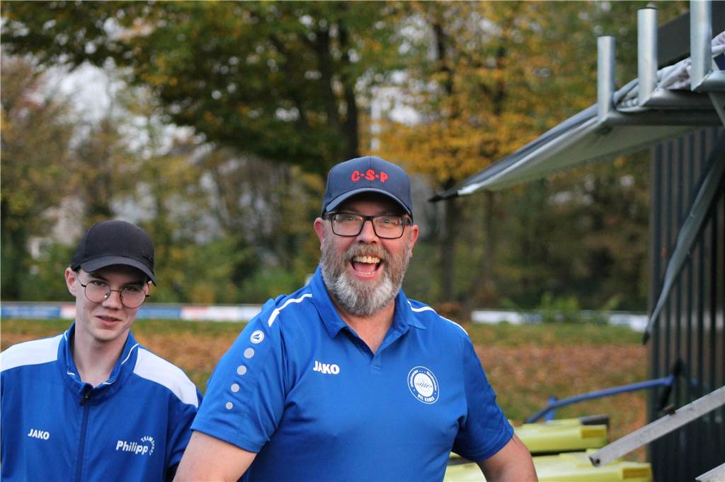 Viele Fotos: Derbysieger, Tabellenführer, Mega-Packung: Die Bilder vom Sportwochenende