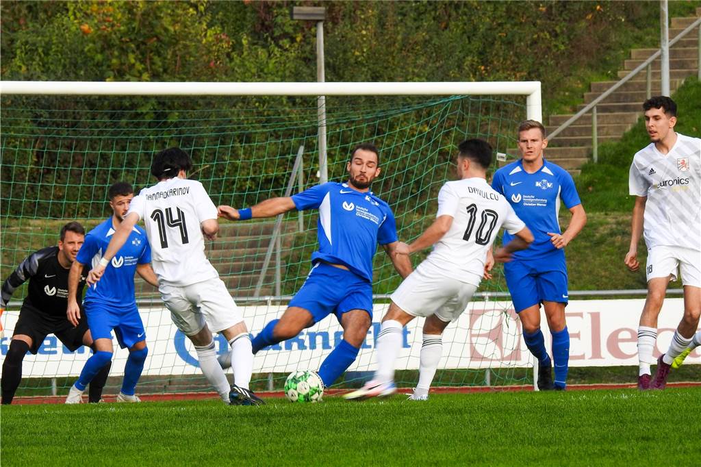 Viele Fotos: Derbysieger, Tabellenführer, Mega-Packung: Die Bilder vom Sportwochenende