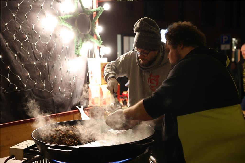 Adventsmarkt 2022 in Selm : Preistipp: Glühwein in Selm ist besonders günstig
