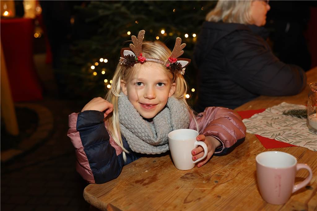 Adventsmarkt 2022 in Selm : Preistipp: Glühwein in Selm ist besonders günstig
