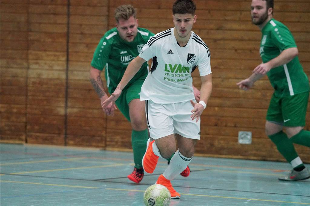 Hallen-Stadtmeisterschaft ist in vollem Gange: Hier gibt’s erste Bilder von der Gruppenphase