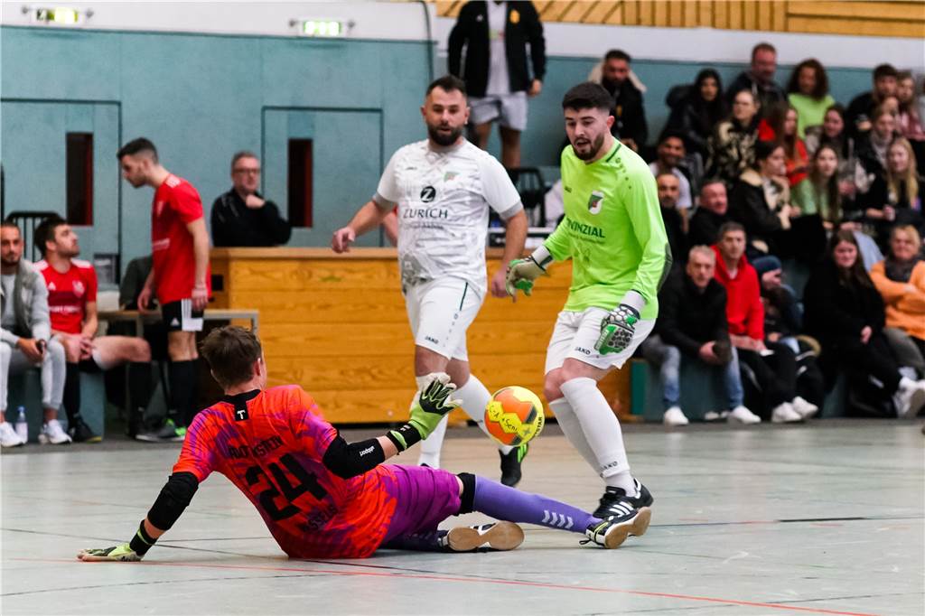 SV Schermbeck gewinnt Sparkassen-Cup: Sympathiepunkte sammelten sie dabei nicht