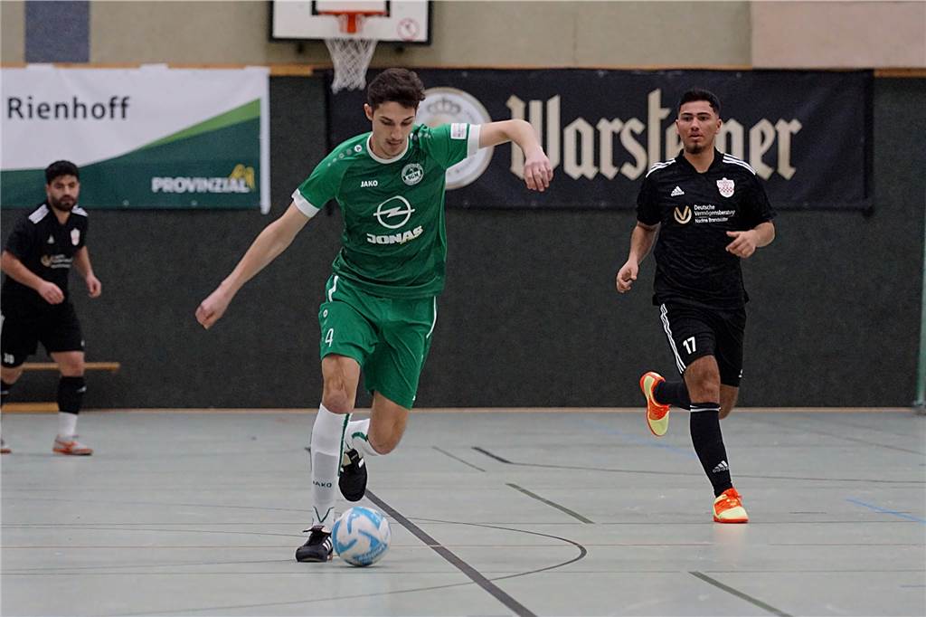 Viele Fotos: Derbys, Überraschung und Wiedersehen mit Ex-Klubs bei den Warsteiner Masters