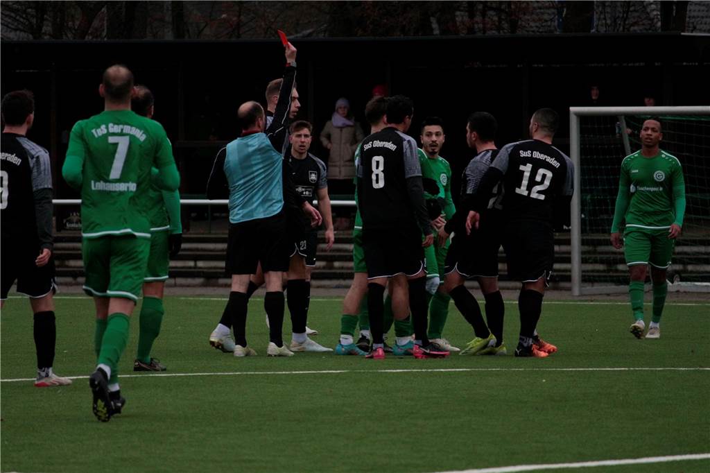 Schuster schockt Kaiserau, Schlappe für KSV, VfL zerlegt SSV: Die Fotos vom Fußball-Wochenende