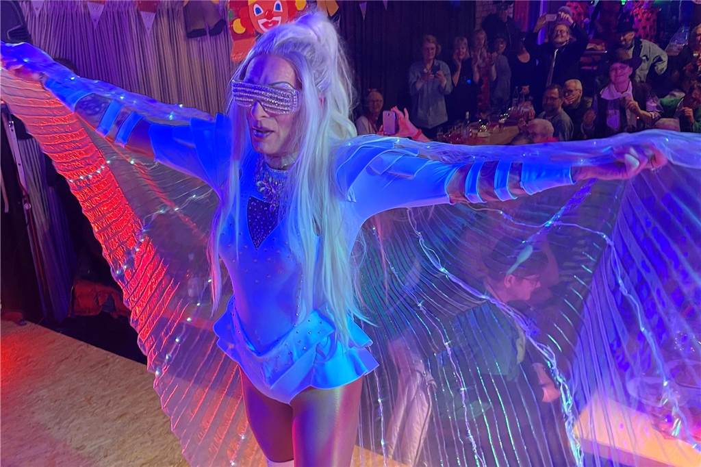 Jecke Feier in Bildern: So bunt feierte die KFD St. Laurentius Karneval